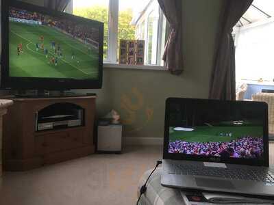 Hams Hame Pub & Grill