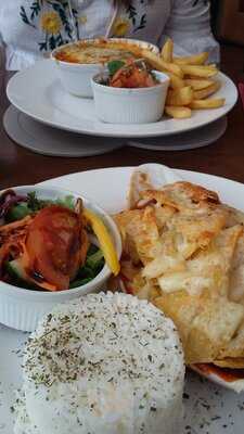 The Hammer & Pincers