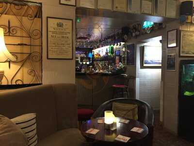 The Hammer & Pincers