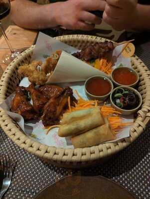 Giggling Squid - Warwick