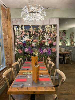 Giggling Squid - Warwick