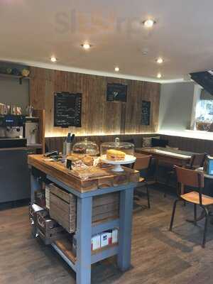 The Wine Garden At Hallmark Jewellers