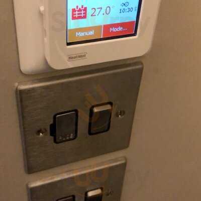 Hogarths Stone Manor