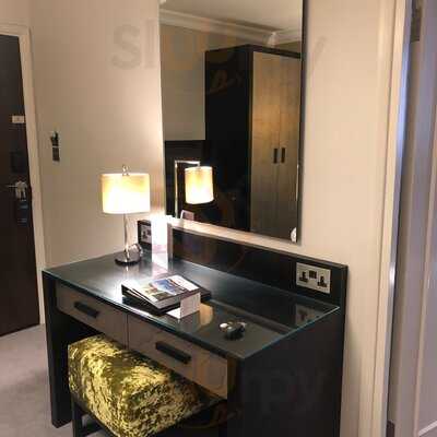 Hogarths Stone Manor