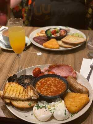 Old Shutter Cafe & Bistro