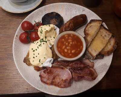 Old Shutter Cafe & Bistro