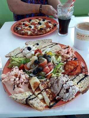 Makcari's Coffee Lounge & Ice Cream Parlour