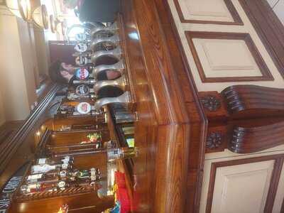 Toby Carvery Whitewebbs House