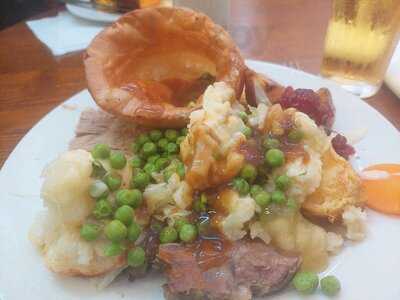 Toby Carvery Whitewebbs House