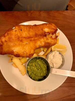 The Saint Bar & Kitchen