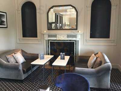 Lounge At The Hetland Hall