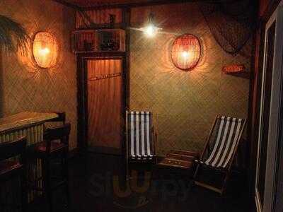 Makai Beach Cafe & Bar