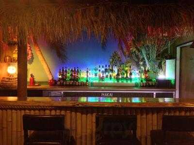 Makai Beach Cafe & Bar