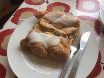 The Horse With The Red Umbrella