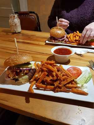 Bernards Gourmet Hamburgers