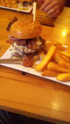 Bernards Gourmet Hamburgers