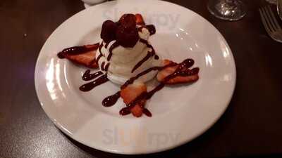 Restaurant At Gainsborough House Hotel