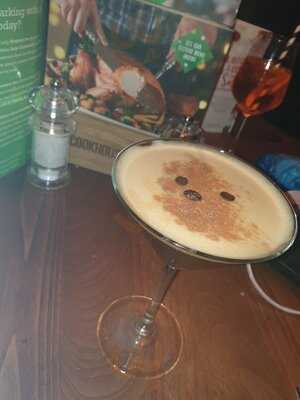 Potters Arms Cookhouse + Pub