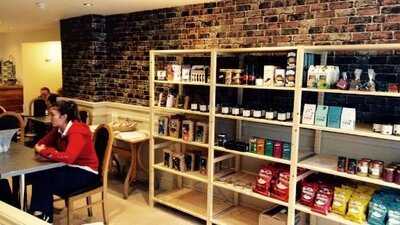 Aardvark Local & Cafe At Number 5