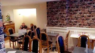 Aardvark Local & Cafe At Number 5