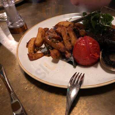 Holmes Mill Bistro, Bar & Grill