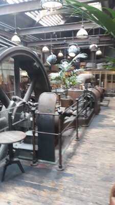 Holmes Mill Bistro, Bar & Grill