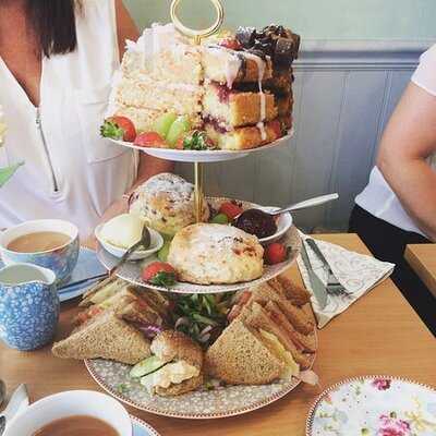 Beau-ti-ful Tearooms