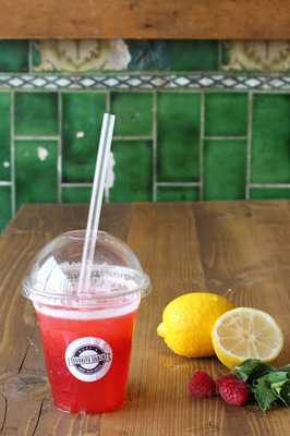 Ozzi's Burrito Shack