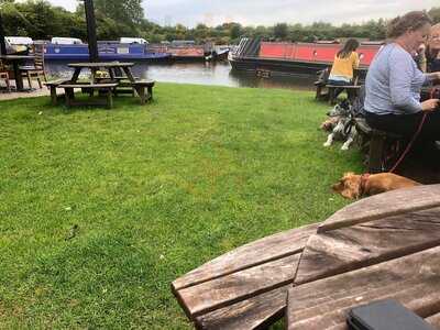 Samuel Barlow Bar & Restaurant