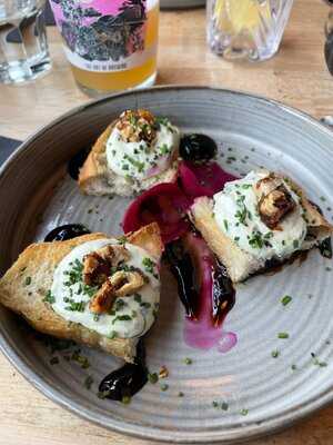 Firehouse Bar And Grill