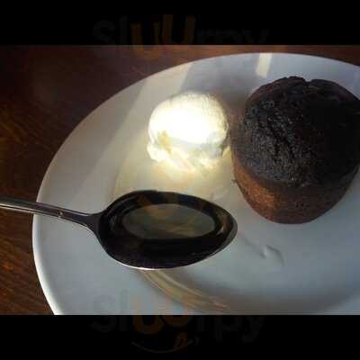 Bowling Green Table Table