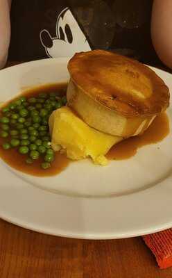 Solway Gate Table Table