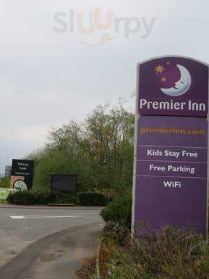 Solway Gate Table Table