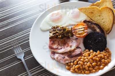 Westwoods Bar & Grill