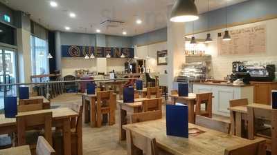 Queens Cafe Bar Bistro