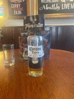 The Three Crowns & Sugar Loaf