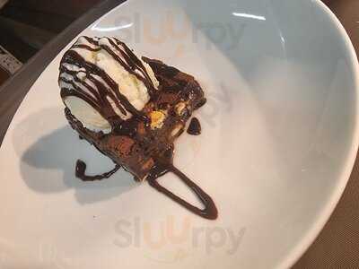 Stanhope Arms Table Table