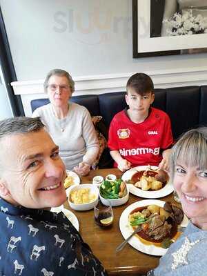 Simpsons Cafe & Bistro