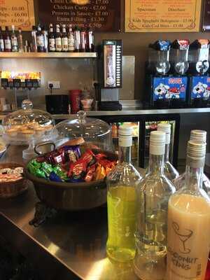 Makcari's Coffee Lounge & Restaurant