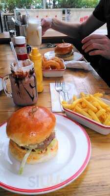 Friendly Phil's Fareham