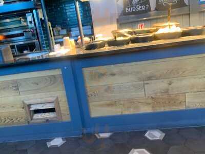 The Pretty Pigs Stonehouse Pizza & Carvery