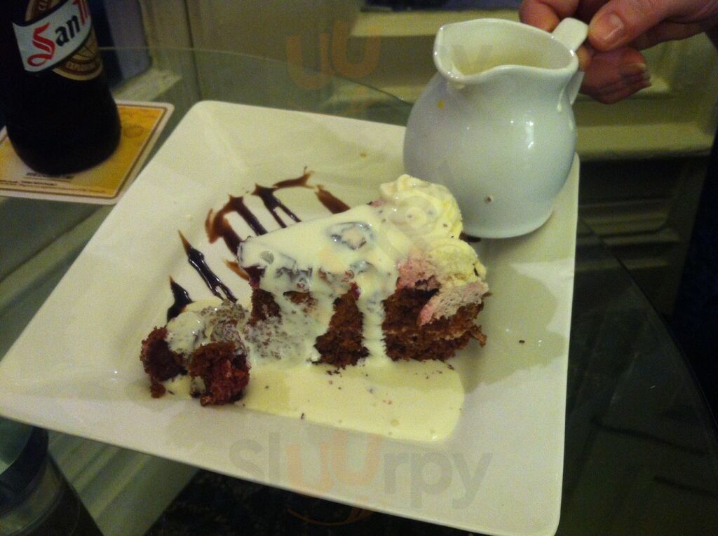 Gwesty'r Marine Hotel Restaurant