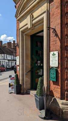 Henry's Cafe Bookshop & Antiques