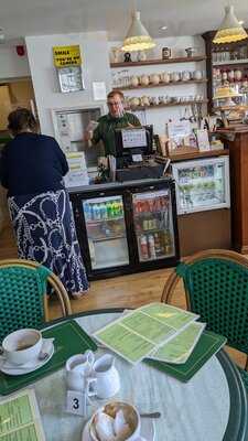 Henry's Cafe Bookshop & Antiques