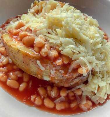 Snacksbury Cafe & Bakery