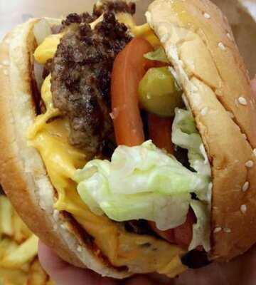 Snacksbury Cafe & Bakery