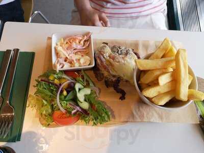 Vista Bar And Restaurant