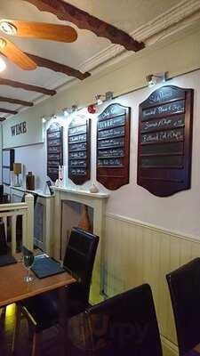 Cabana Bar Restaurant & Grill