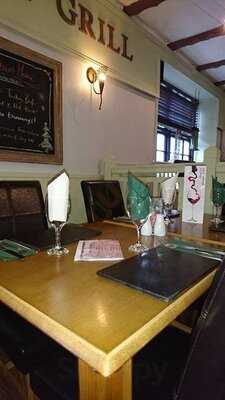 Cabana Bar Restaurant & Grill