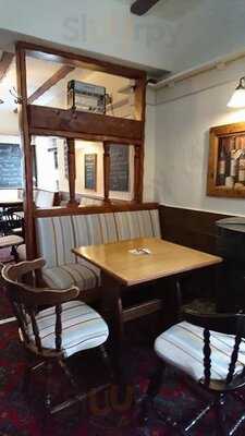 Cabana Bar Restaurant & Grill